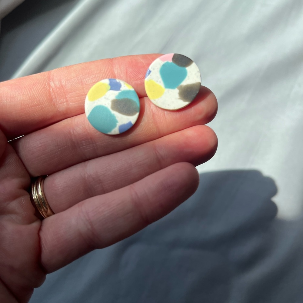Multicolored earrings